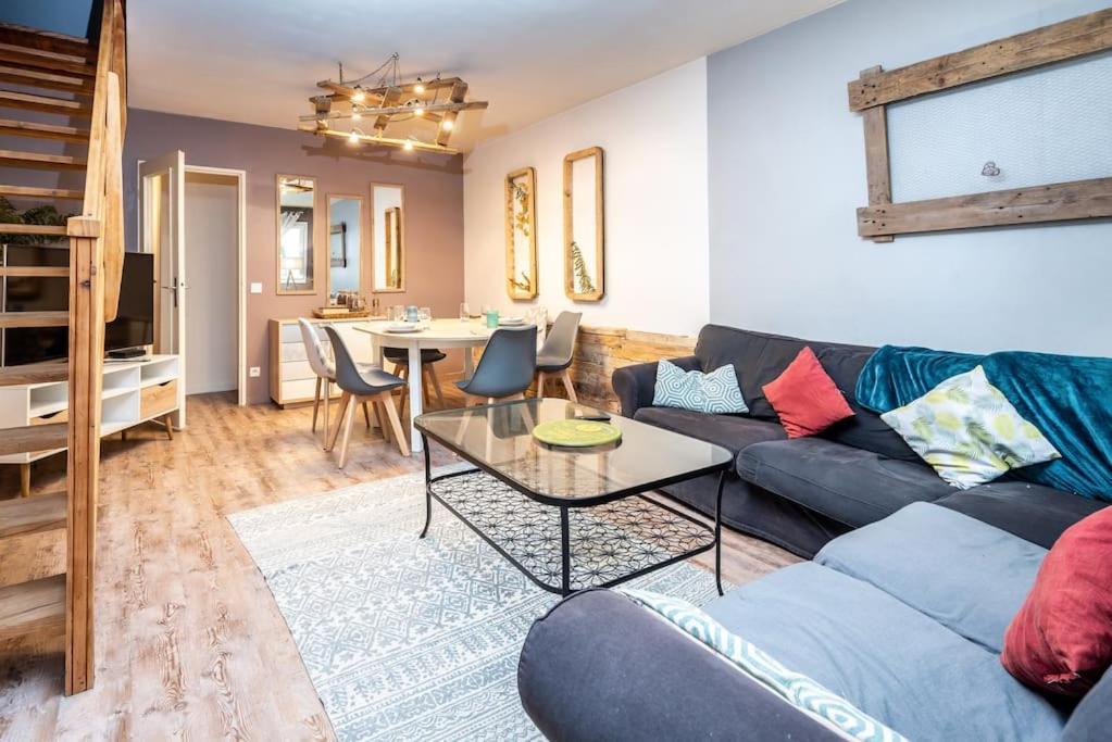 Duplex Cosy Et Contemporain Avec Parking Prive Apartment